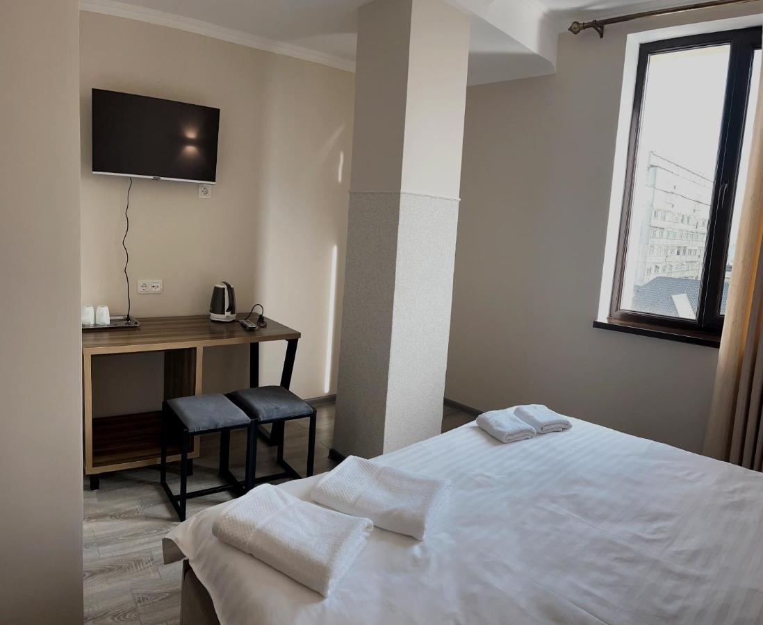 Hotel Nova Бішкек Екстер'єр фото