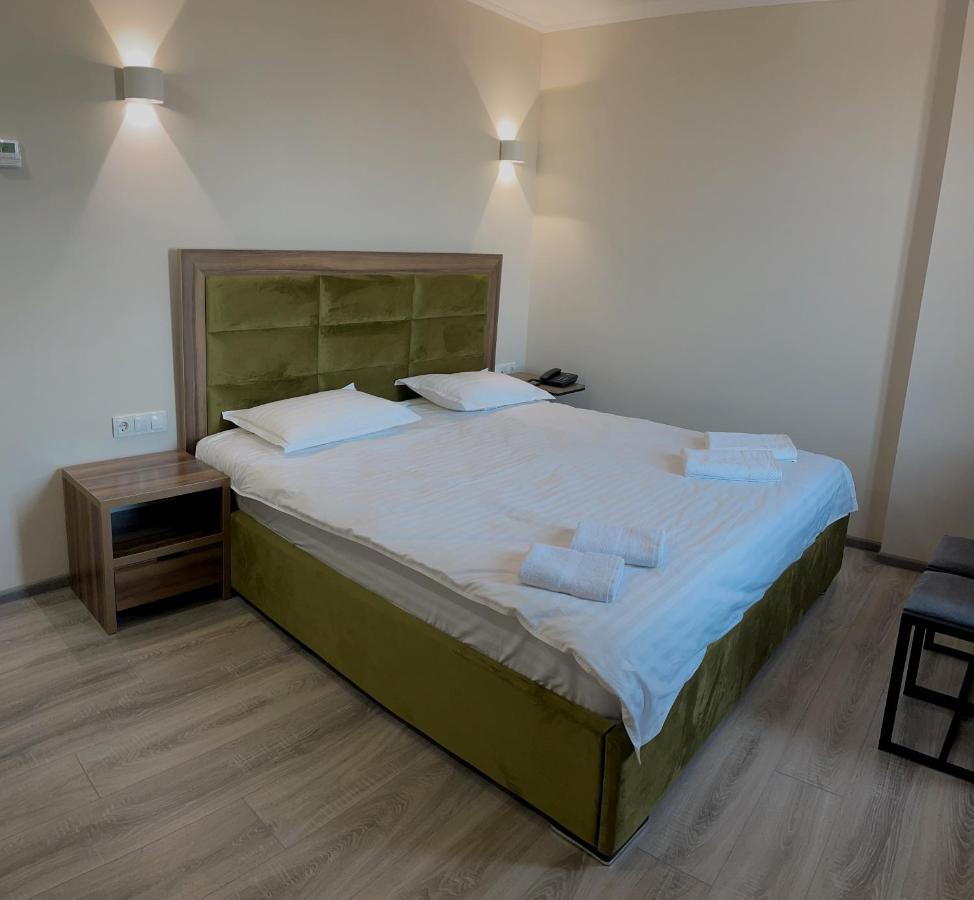 Hotel Nova Бішкек Екстер'єр фото